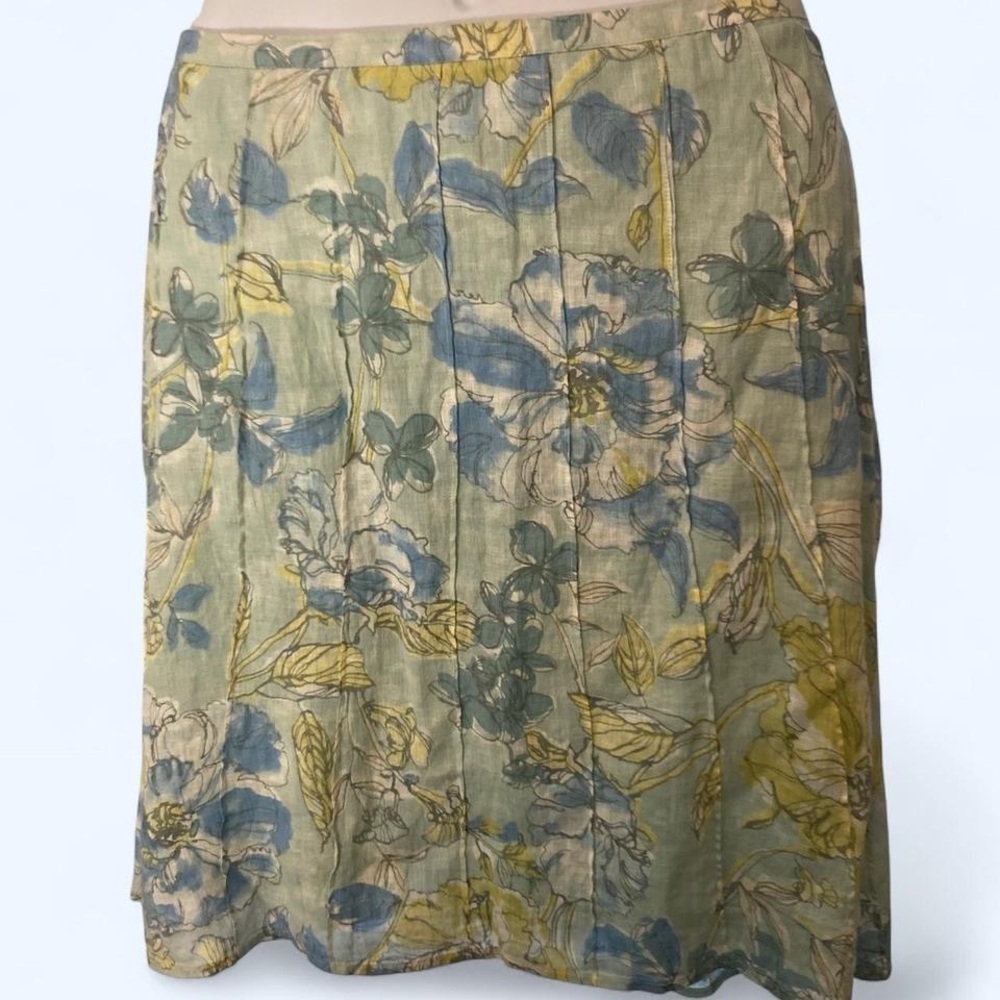 Green and blue floral skirt with pleats #floral #pleated So Be It P10